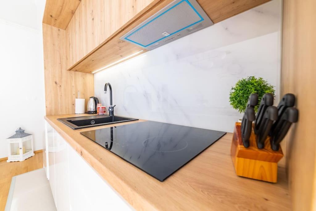 Apartman Lux Self Check-In Virovitica Exterior foto
